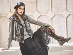 時尚新知｜ 過年走春穿搭｜背心一上身，造型立刻有層次