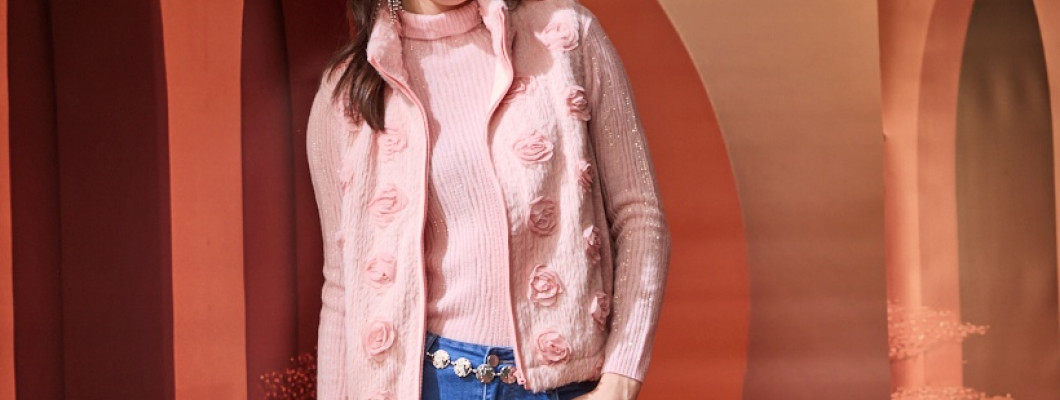 時尚新知｜ 出國旅遊穿搭｜賞花季的立體花浪漫